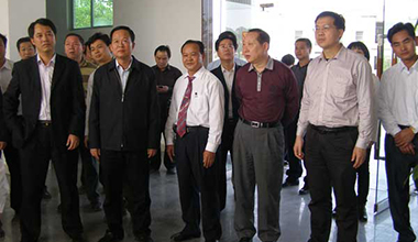 珠海市劉嘉文副市長(zhǎng)一行到霸王花食品公司考察