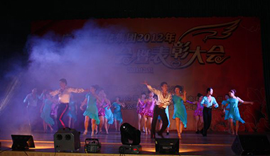 霸王花開(kāi)朵朵艷，盛世歡騰迎新年